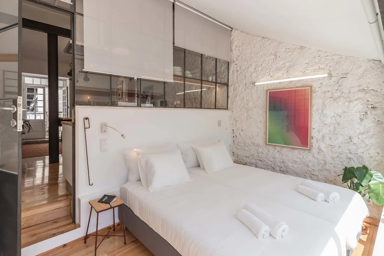 Apartamento Com Varanda, Muito Central, Ttl333 Лиссабон 0*,  Португалия