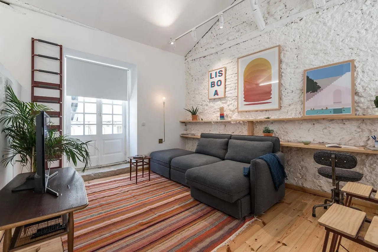 Apartamento Com Varanda, Muito Central, Ttl333 Лиссабон Апартаменты